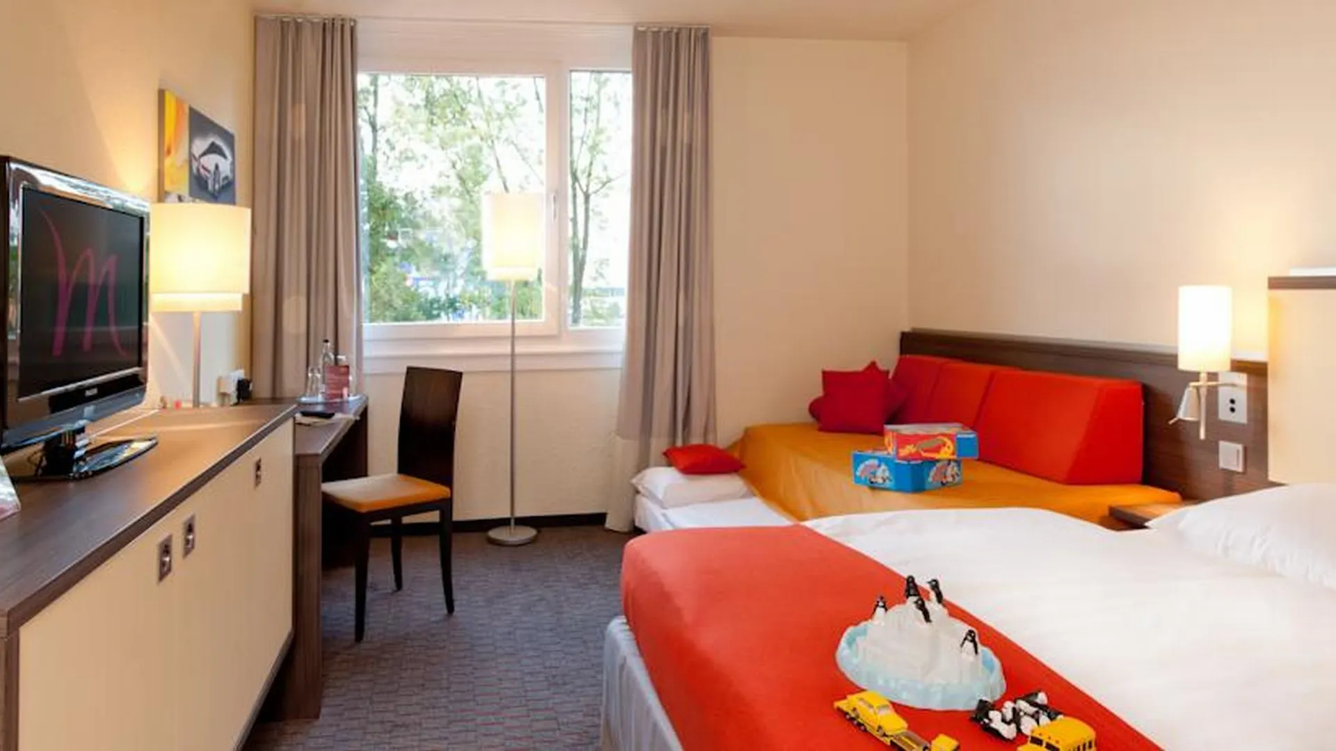 Mercure Hotel Koeln West 4*, Kolonia