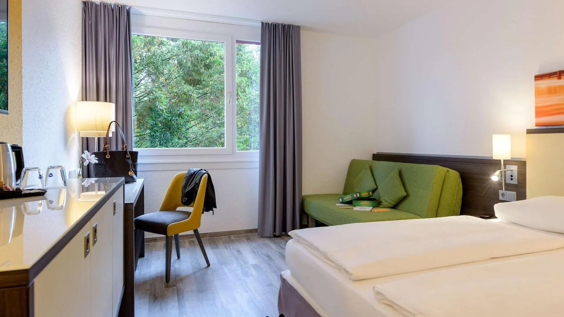 Mercure Hotel Koeln West 4*, Kolonia