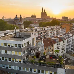 Hostel Koeln ** Кёльн